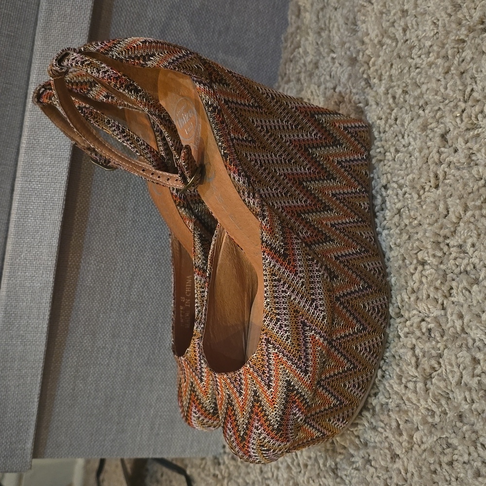 Jeffrey Campbell handmade Ibiza multicolor platform wedge.. size 8